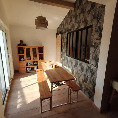 Holiday home Maison Refaite A Neuf A 10min A Pieds Plages