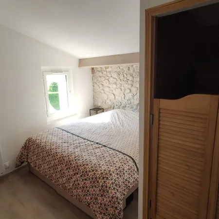 Holiday home Maison Refaite A Neuf A 10min A Pieds Plages